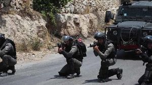 تمكن السائق الفلسطيني من انتزاع سلاح الجندي الإسرائيلي من نوع "أم16" - الأناضول