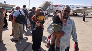 أعداد كبيرة من السودانيين غادرت البلاد بعد اندلاع القتال - جيتي