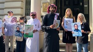 لم تركز احتجاجات الاثنين على سياسات المناخ في الإمارات فحسب بل ركزت أيضا على سجلها السيئ في مجال حقوق الإنسان- MEE 