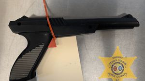 السلاح مصمم للعب على أجهزة "نينتندو" - yorkcountysheriff
