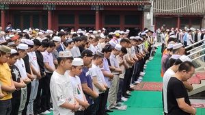 ذكر الكاتب أن أطفال الأقليات المسلمة في الصين يُمنعون من المشاركة في الأنشطة والأعياد الدينية- الأناضول