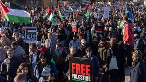 آلاف المؤيدين للشعب الفلسطيني خرجوا للتضامن مع الشعب الفلسطيني- جيتي
