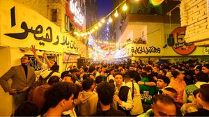 قرارات بإطفاء الكهرباء في ساعات المساء في العديد من المرافق- جيتي