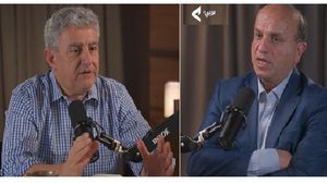 عادل الحامدي ناقش مع الدكتور بركات خطط الاحتلال الممنهجة لتغيير طبيعة المسجد الأقصى، ليس فقط من خلال الاعتداءات المباشرة، بل عبر الهندسة المكانية والتخطيطية التي تنفذ على الأرض بهدوء..