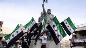 تنظيم الدولة يعتبر "الشرع وإدارته الحالية هو العدو الأول له داخل سورية، وسيواصل العمل من أجل إسقاط هذا النظام إذا توفرت لديه القدرة لتحقيق ذلك.. الأناضول