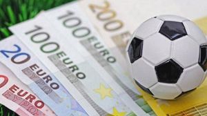 شهد برشلونة تحت قيادة مديره الفني هانسي فليك موسما مميزا- SKY/ إكس