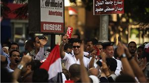 عناصر الشرطة المصرية الذين قامت عليهم ثورة 25 يناير تقدموا تظاهرات تمهيد الانقلاب في 30 يونيو- جيتي