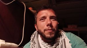 الناشط البرازيلي تياغو أفيلا قال إن "التهديدات لن تردعنا والشعب الفلسطيني سينتصر كما انتصر الآخرون عبر التاريخ"- عربي21