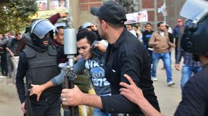 داخلية مصر تعتقل طلاب الجامعات المنتمين للإخوان - أرشيفية
