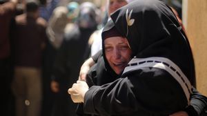 إسرائيل تستعرض قوتها على نساء غزة وأطفالها - (وكالات محلية)