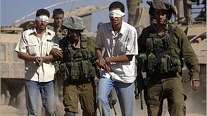 استمرار مسلسل اعتقالات جيش الاحتلال للفلسطينيين - ا ف ب 
