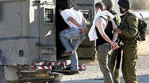 تكثيف الاعتقالات ضد الفلسطينيين في الحملة الأخيرة - (وكالات محلية)