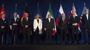 فايننشال تايمز: اتفاق النووي الإيراني ينهي عزلة إيرانية استمرت عقدا من الزمان - أ ف ب