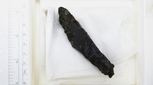 المخطوطة المحترقة التي تمت قراءتها بمختبر مخطوطات البحر الميت - أ ف ب