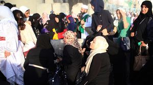 فلسطينيون يتوجهون لصلاة الجمعة في المسجد الأقصى - الأناضول