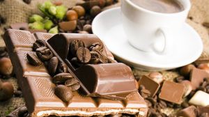 تحتوي الشوكولاتة على عدد من المواد الكيميائية ذات التأثير النفسي- أرشيفية