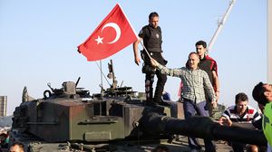 شهدت تركيا في 15 تموز 2016 محاولة انقلاب فاشلة نفذها ضباط تابعون لتنظيم "غولن" - الأناضول