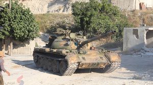 دبابة للثوار تستعد لقصف مواقع النظام على محور كنسبا بجبل الأكراد  - عربي21
