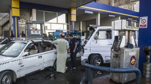 اقتصاديون: الحكومة المصرية عجلت بتحرير أسعار الوقود من أجل الحصول على الشريحة الخامسة لقرض صندوق النقد الدولي- أ ف ب/ أرشيفية