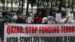 الحملة نظمت اعتصاما مؤخرا أمام السفارة القطرية في النمسا- تويتر