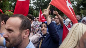 الأتراك يحتفلون بذكرى فشل الانقلاب- جيتي