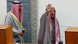 آل الشيخ طالب أمير الكويت بالوقوف إلى جانب السعودية ضد قطر- أ ف ب