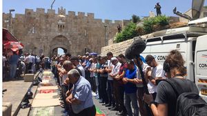 عشراوي: إسرائيل حولت الفلسطينيين المقدسيين من سكان أصليين لمدينة القدس إلى مقيمين