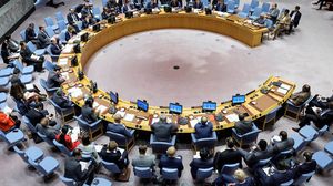 أبو ظبي لمجلس الأمن: الإجراءات العسكرية في الحديدة يجب أن تكون آخر الخيارات من وجهة نظر التحالف- أ ف ب 