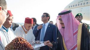 اعتاد الملك سلمان زيارة مدينة طنجة المغربية كل صيف حيث يقضي بها عطلته الخاصة- تويتر