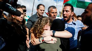 اعتقل الاحتلال التميمي على خلفية صفعها جنديين إسرائيليين اقتحموا منزال عائلتها- جيتي