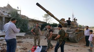 الفصائل المعارضة في إدلب تتجهز لمعركة مع النظام- جيتي