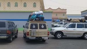 سيارات منعت من الدخول لليمن عبر منفذ الوديعة- فيسبوك