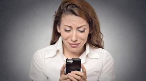 الهواتف الذكية تؤثر سلبا على الأخلاق وآداب السلوك الاجتماعي للمرء- موقع أف بي ري 