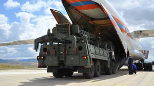 مسؤول دفاعي تركي اعتبر أن "أس400" الروسية أفضل منظومة صاروخية مقارنة مع نظيراتها- الدفاع التركية