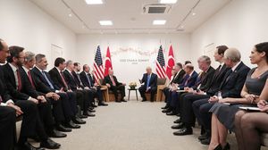 جانب من لقاء الوفدين التركي والأمريكي على هامش قمة العشرين باليابان- NTV التركية