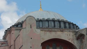 مسجد آيا صوفيا أعاد مرسوم رئاسي اعتباره مسجدا بعد تحويله إلى متحف منذ 86 عاما- عربي21