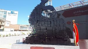 نصب تذكاري في الجزائر العاصمة للزعيم الأندونيسي الراحل أحمد سوكارنو  (عربي21)