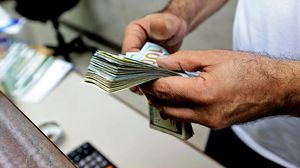 طالب صندوق النقد الدولي لبنان بتوحيد أسعار الصرف المتعددة في البلاد- جيتي