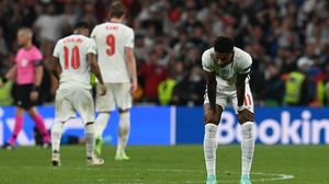 فجرت خسارة إنجلترا المباراة النهائية أمام إيطاليا في بطولة أوروبا حملة غير مسبوقة من العنصرية- آس/ تويتر