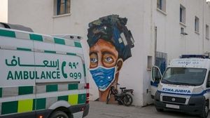 تصاعد مخيف لمؤشري الوفيات والإصابات بوباء كورونا في تونس- (الأناضول)