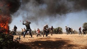 أصيب نحو 150 فلسطينيا غالبيتهم بحالات اختناق بالغاز المسيل للدموع خلال المواجهات- تويتر