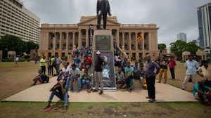 الرئيس السابق هرب من سريلانكا على وقع احتجاجات غاضبة عمت البلاد- جيتي