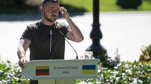 زيلينسكي اتهم روسيا بارتكاب مجزرة بحق الجنود الأوكرانيين- جيتي