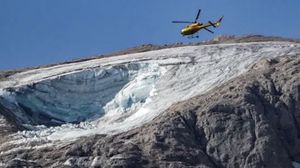 الانهيار وقع بعد يوم من تسجيل درجات حرارة قياسية في منطقة الجبل الجليدي- صحيفة لا نوتيزيا الإيطالية