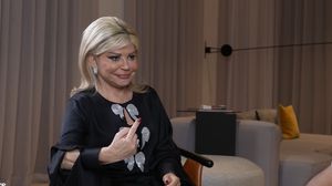 مي شدياق هي وزيرة الدولة لشؤون التنمية الإدارية السابقة في لبنان سابقا- يوتيوب