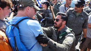 اعتقلت شرطة الاحتلال عددا من المتظاهرين في تل أبيب- جيتهي