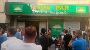 هجوم على مقر حزب هدى بار في أضنة التركية- صحيفة صباح