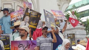 رفع المحتجون شعارات تطالب بإسقاط "الانقلاب" وعودة الشرعية- عربي21