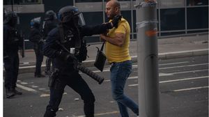 عدد حالات وحشية الشرطة تتزايد بلا هوادة كل عام في فرنسا- جيتي