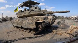 دبابة للاحتلال قبل أن يفجرها مقاتل من القسام بعبوة شواظ- إعلام القسام
